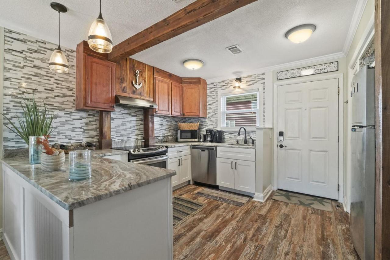 7904 Surf Dr #7 Apartment